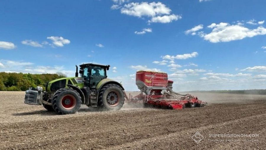 На Вінниччині почали сіяти цукрові буряки