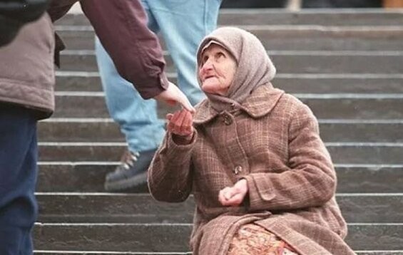 Фінансування України — під питанням. Що буде з пенсіями?