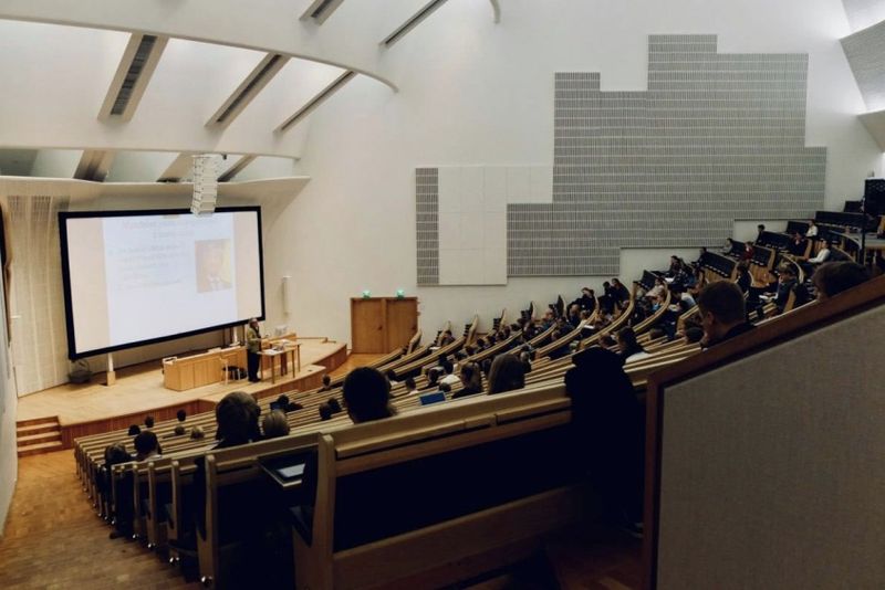 Кількість військовозобов’язаних аспірантів в Україні знизилася майже до довоєнного рівня – МОН