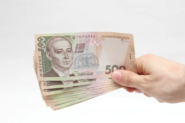 Кому до п’ятниці на картку прийде 1500 гривень