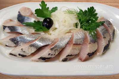 Солоний оселедець корисніший за іншу рибу