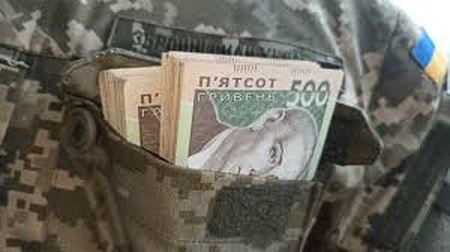 Батько військового здав начальника який за 10000 у.о обіцяв перевести сина в тилову частину
