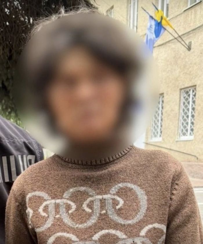 Поліція Ямполя затримала жінку, яка вчинила замах на вбивство своєї неповнолітньої доньки