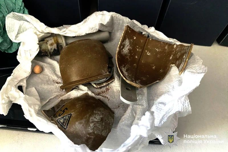 Після вибуху у вінницькому ліцеї батькам радять перевіряти рюкзаки дітей