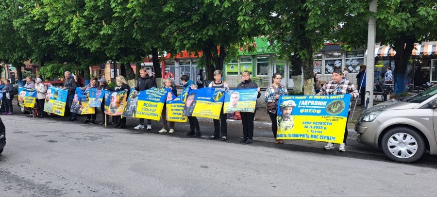 10 травня у Калинівці відбулась грандіозна акція пам’яті про полонених і зниклих безвісти бійців ЗСУ.