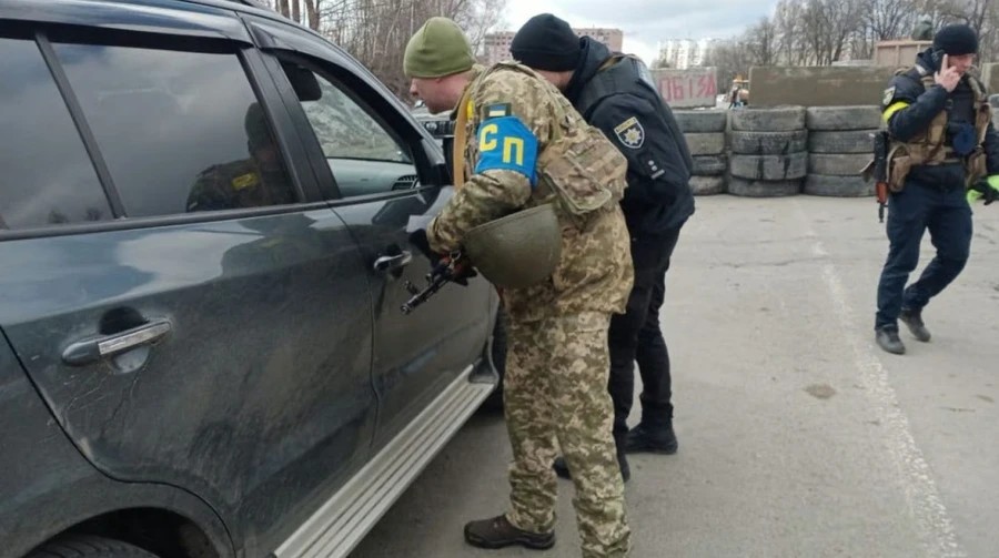 Хто ухвалює рішення про зупинку автівок у межах мобілізаційних заходів