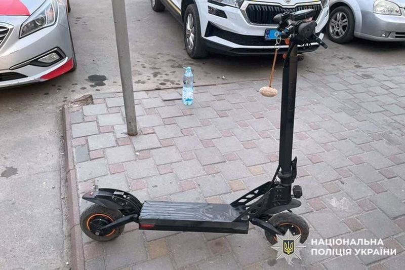 11-річний хлопчик загинув після падіння з електросамоката