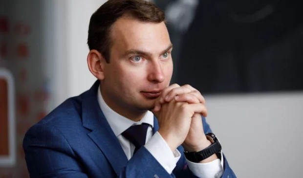 Що відомо про зв’язки “Сенс банку” із фігурантами справи “Мідас” та кредитуванням Fire Point і Карпатнафтохіму