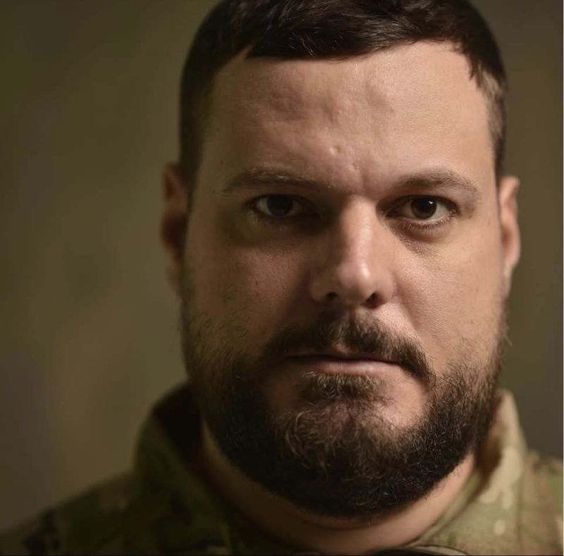 Відправляти поліцейських на фронт по ротації пропонує екс-нардеп, нині військовий офіцер Андрій Іллєнко