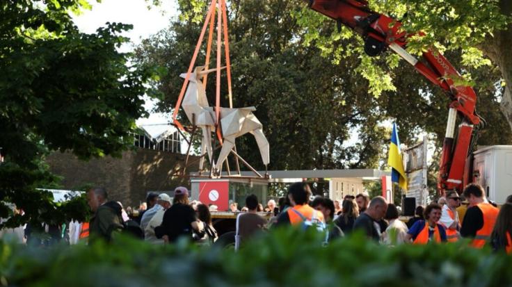 УКРАЇНСЬКИЙ ПАВІЛЬЙОН НА ВЕНЕЦІЙСЬКІЙ БІЄНАЛЕ ВІДКРИЛИ ХВИЛИНОЮ МОВЧАННЯ