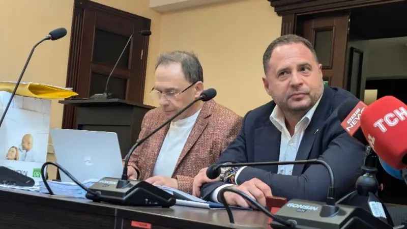 Суд відправив Єрмака під варту з можливістю застави в 140 млн грн