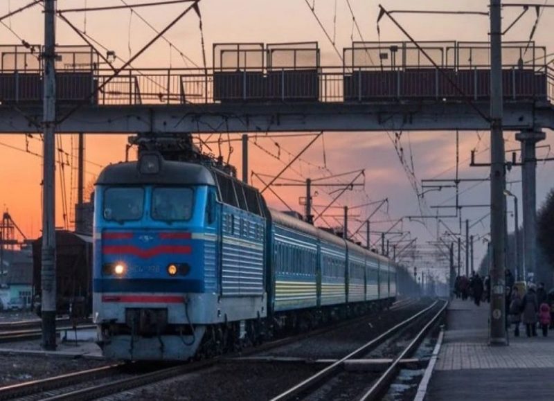 Заручниками вінницького «мінера» стали 500 пасажирів потяга