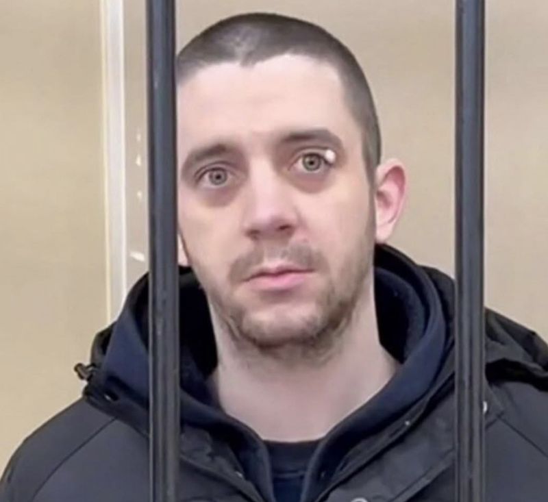 Він сам собі вправляв кістки в зламану ногу: історія британця, який захищав Україну й потрапив у полон до росіян