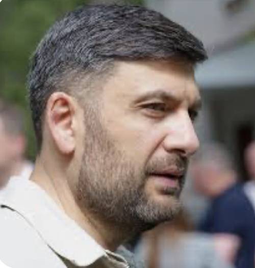 Володимир Гройсман повернув польську державну нагороду на знак солідарності з Україною