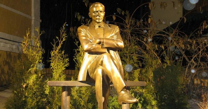 Демонтований пам’ятник Булгакову планують викупити