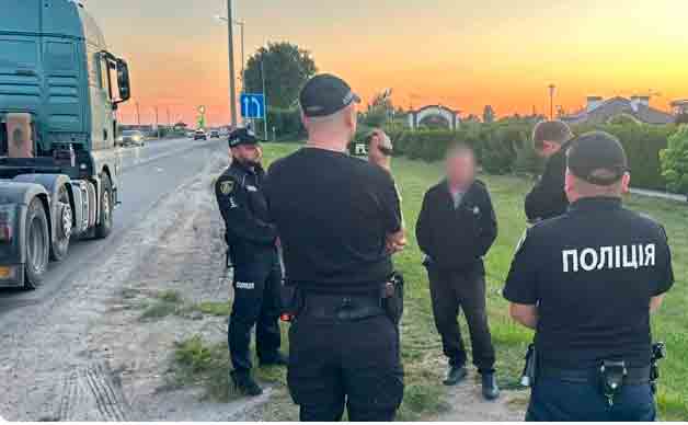 Далекобійник намагався згвалтувати школярку