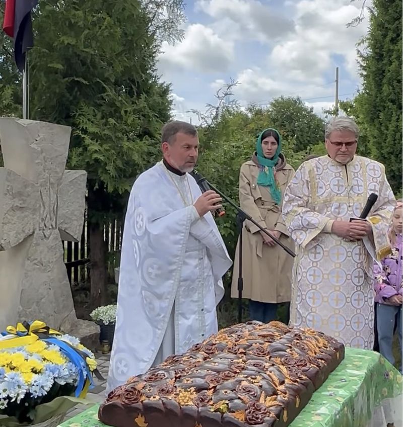 Меморіальні плити з іменами Героїв у Жмеринці