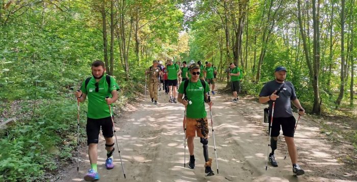 Ветерани пройшли екологічними стежками