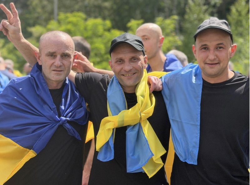 Десять бійців із Вінниці повернулось із полону під час крайнього обміну