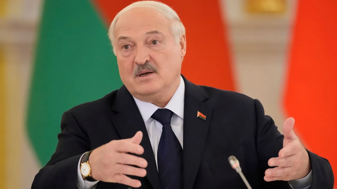 Білорусь не втягуватиметься у війну, бо стане «дуже вразливою», якщо ЗСУ почнуть атакувати її територію, — Лукашенко