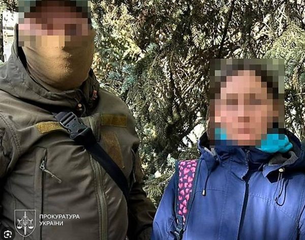 Вчителька корегувала обстріли ворона на рідне місто