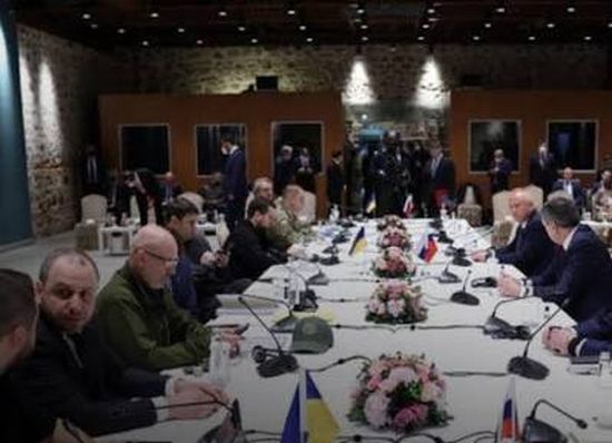 Україна та США наразі ведуть переговори про можливе заморожування війни по лінії фронту, — The Economist