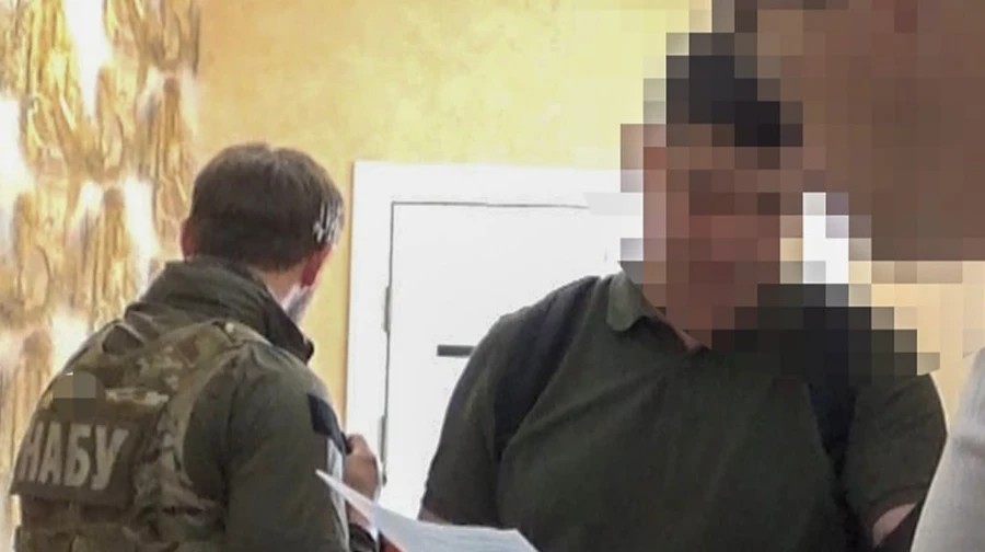 Посадовців міськради викрили на “відкатах” за дорожні роботи