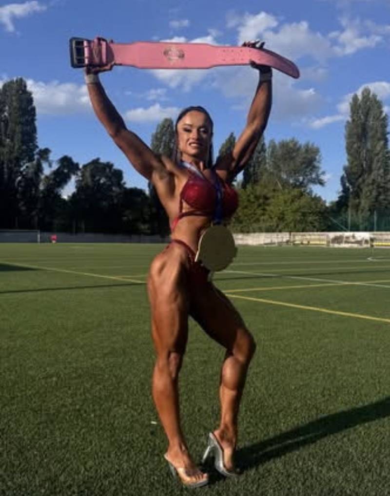 Вінничанка Наталя Цюрпіта стала абсолютною чемпіонкою світу з бодібілдингу