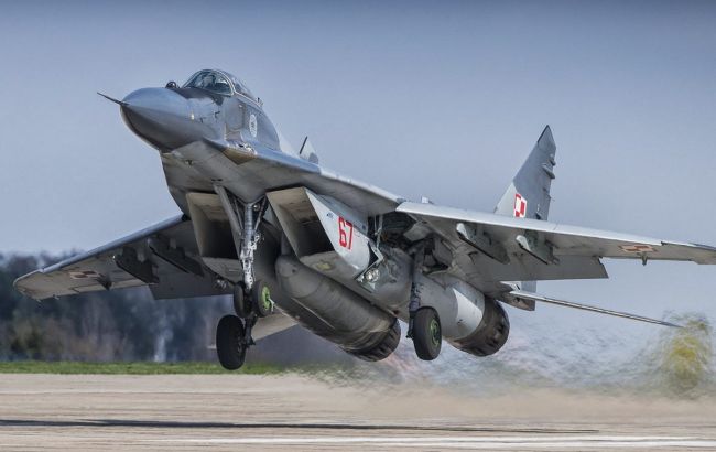 Польща призупиняє передачу Україні винищувачів МіГ-29