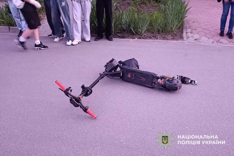 Дівчинка потрапила до лікарні внаслідок наїзду електросамоката