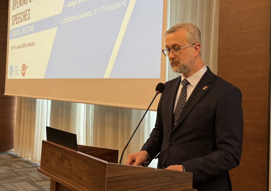 «Коли журналіст опиняється за ґратами, за ґратами опиняється і частина правди», — Наріман Джелял виступив на Щорічних зборах Європейської федерації журналістів