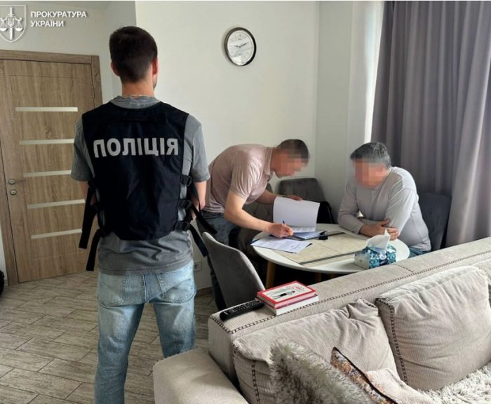 Заступник міністра організував схему переправлення ухилянтів під прикриттям «гастролів».