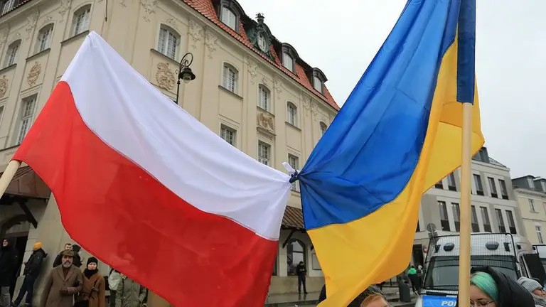 Більше половини поляків вважають, що Зеленський негативно ставиться до Польщі
