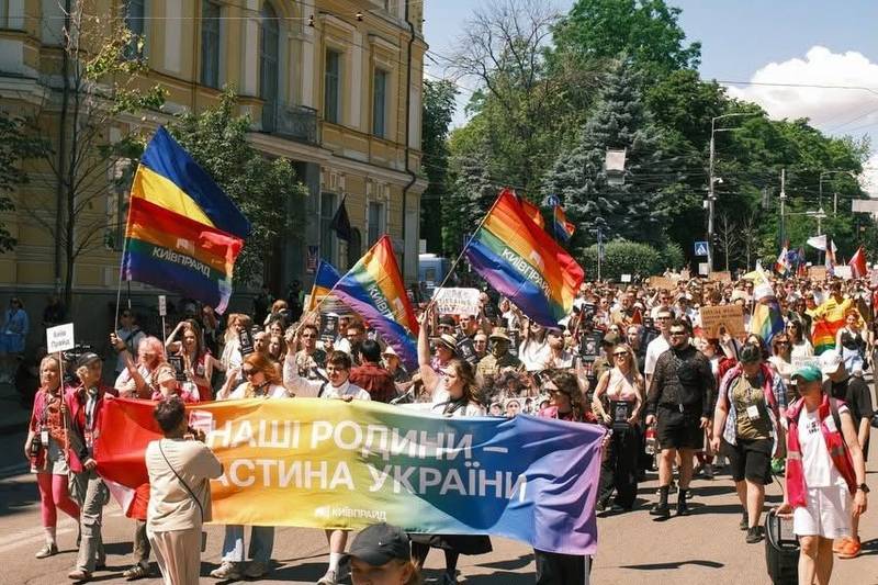 “Маршем рівності” у Києві пройшло 5 тисяч учасників