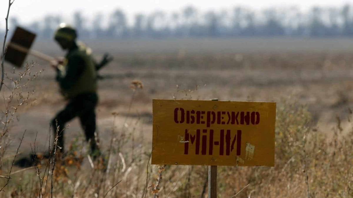 Фіктивне розмінування земель на десятки мільйонів гривень викрили правоохоронці
