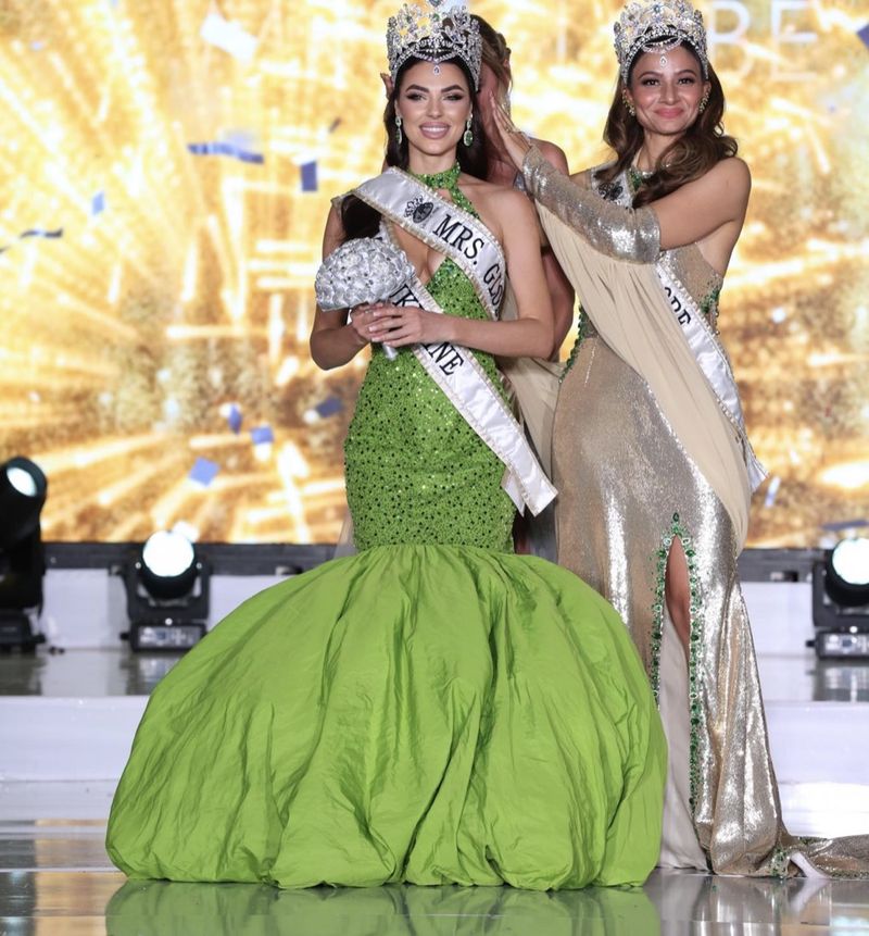 Україна здобула одразу дві головні корони на Mrs. Globe 2026