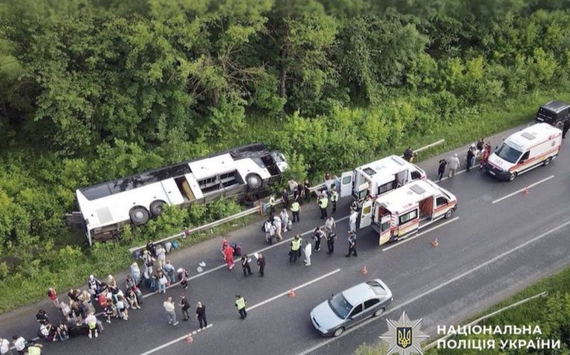 Після ДТП з туристичним автобусом на Хмельниччині відкрили кримінальне провадження