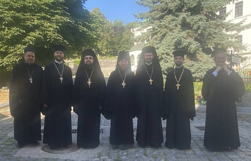 «Ми переоблачали преподобних із благоговінням та трепетом»: монах Лаври Євфимій розповів про служіння в українській Києво-Печерській лаврі