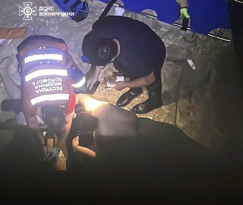У селі Якушинці Вінницького району дівчина впала в котлован