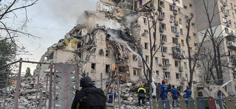 Поки українці розбирають завали та рахують загиблих після чергової пекельної ночі — на думку канцелярії президента Польщі нам саме час ознайомитися із новою заявою про те, як Україна «ескалює» відносини з Польщею