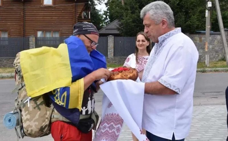 На Вінниччині підтримали волонтера з Латвії