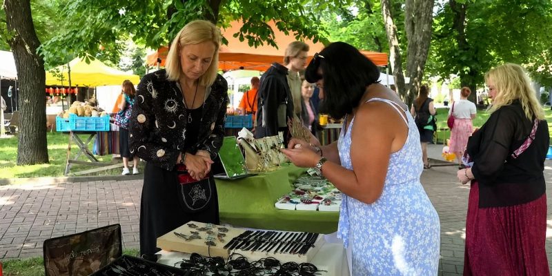На фестивалі у Вінниці майстри крафту збирали донати для ЗСУ