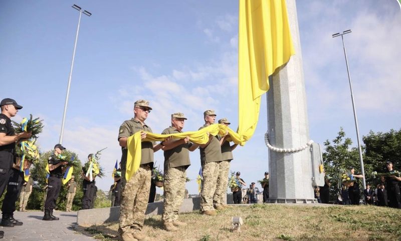 На Замковій горі у Вінниці відбулися урочистості до Дня Української Державності
