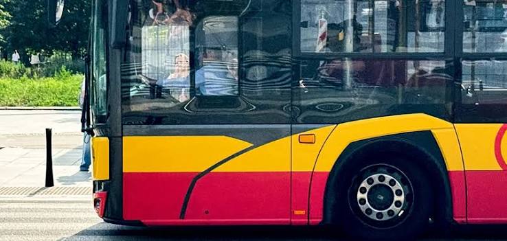 Чоловік побив 15-річного українця просто в автобусі через українську мову у польському місті Плоцьк , — ЗМІ