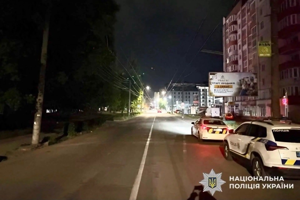 У Хмельницькому електросамокаті збив пенсіонерку