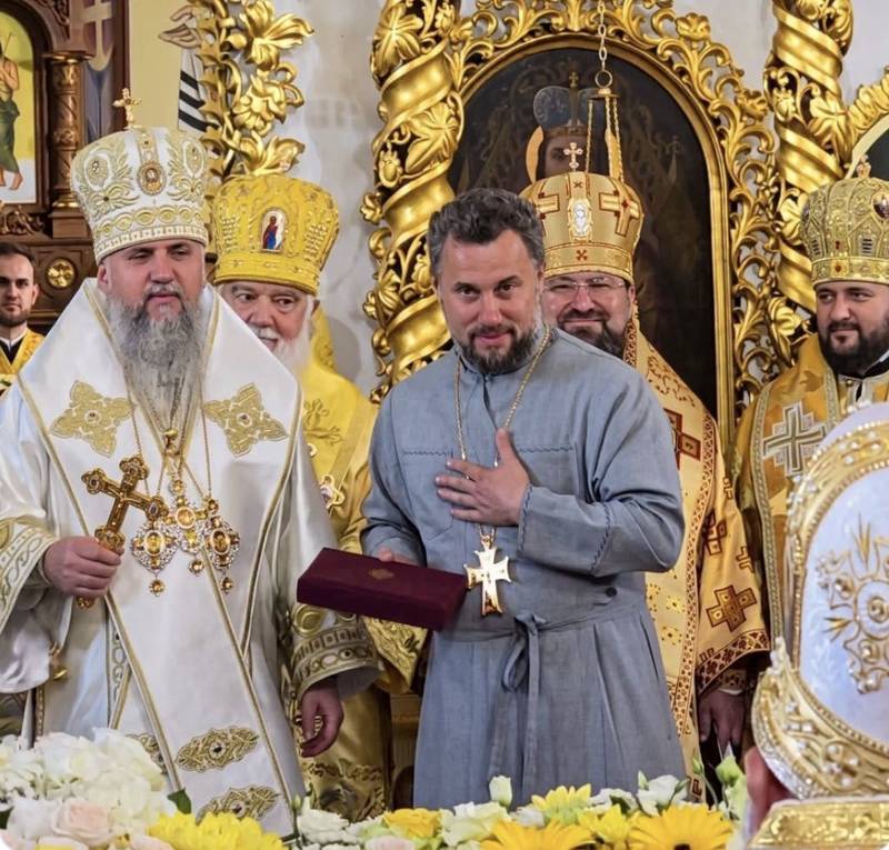 Непримиренний Отець Роман Грищук удостоєний відзнаки Православної Церкви України «Золотий Хрест»