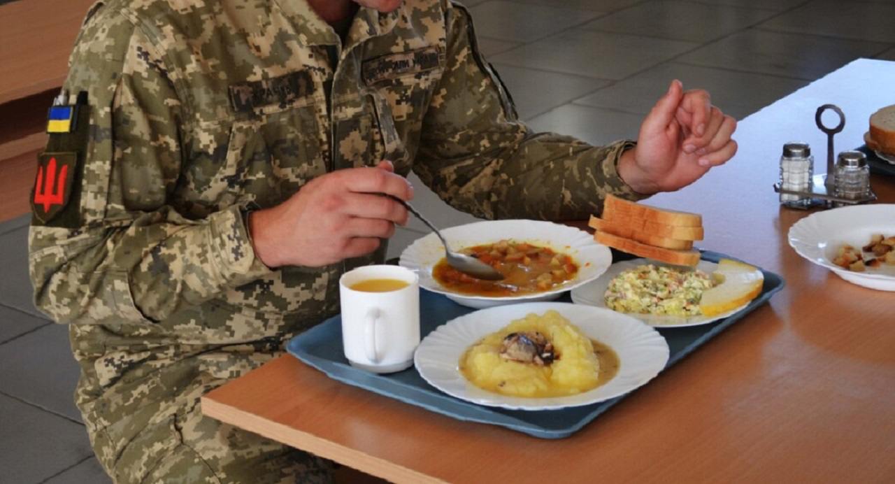 Начальник тилу украв у солдатів харчів на півмільйона грн