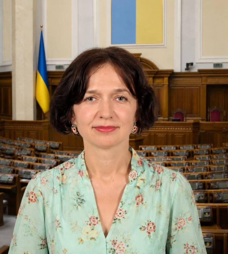 Активісти знайшли плагіат у дисертації керівниці секретаріату голови Верховної Ради