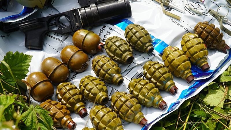 Понад 360 одиниць вогнепальної зброї вилучили на Хмельниччині