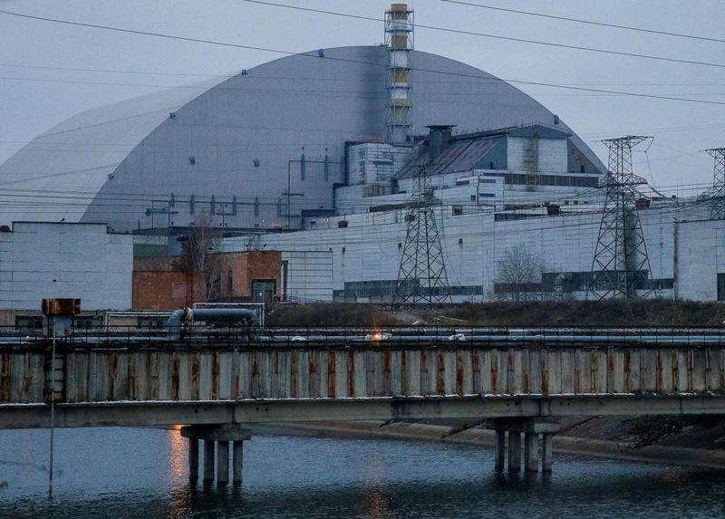 На ЧАЕС ремонтують арку над 4 енергоблоком після удару «Шахеда»